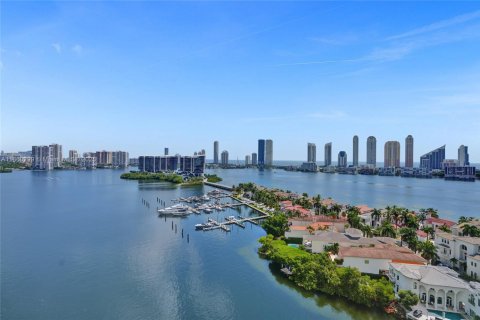 Condo in Aventura, Florida, 3 bedrooms  № 1887761 - photo 19