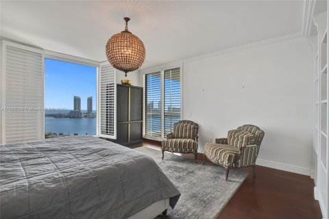 Condo in Aventura, Florida, 3 bedrooms  № 1887761 - photo 15