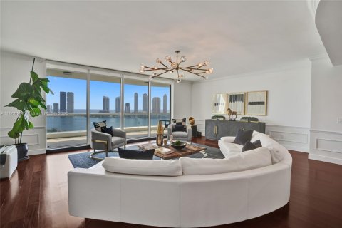 Condo in Aventura, Florida, 3 bedrooms  № 1887761 - photo 7