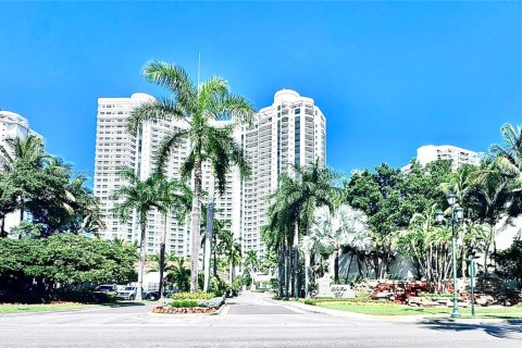 Condo in Aventura, Florida, 3 bedrooms  № 1887761 - photo 1