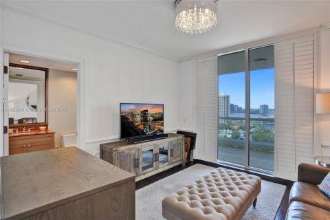 Condo in Aventura, Florida, 3 bedrooms  № 1887761 - photo 25