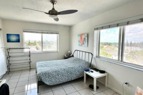 Commercial property in Miami Beach, Florida 1 bedroom, 78.13 sq.m. № 2015983 - photo 15