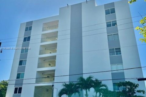 Commercial property in Miami Beach, Florida 1 bedroom, 78.13 sq.m. № 2015983 - photo 21