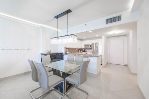 Condominio en venta en Miami Beach, Florida, 1 dormitorio, 78.97 m2 № 1776193 - foto 14
