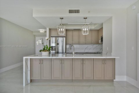 Condominio en venta en Miami, Florida, 2 dormitorios, 196.02 m2 № 2032897 - foto 11