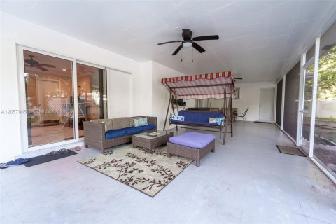 Villa ou maison à louer à Plantation, Floride: 3 chambres, 170.1 m2 № 2157052 - photo 22