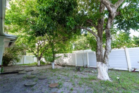Villa ou maison à louer à Plantation, Floride: 3 chambres, 170.1 m2 № 2157052 - photo 21