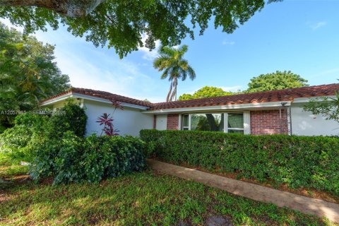 Villa ou maison à louer à Plantation, Floride: 3 chambres, 170.1 m2 № 2157052 - photo 2