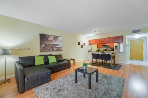Condominio en venta en Miami, Florida, 1 dormitorio, 76.64 m2 № 1755925 - foto 6
