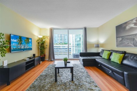 Condominio en venta en Miami, Florida, 1 dormitorio, 76.64 m2 № 1755925 - foto 7
