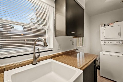 Propiedad comercial en venta en Orlando, Florida, 8 dormitorios, 293.29 m2 № 2156252 - foto 22