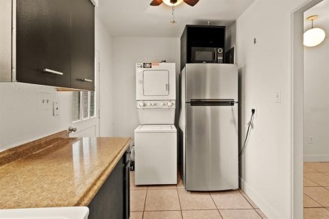 Propiedad comercial en venta en Orlando, Florida, 8 dormitorios, 293.29 m2 № 2156252 - foto 11