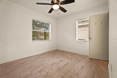 Propiedad comercial en venta en Orlando, Florida, 8 dormitorios, 293.29 m2 № 2156252 - foto 17
