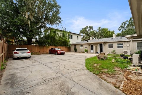 Propiedad comercial en venta en Orlando, Florida, 8 dormitorios, 293.29 m2 № 2156252 - foto 20