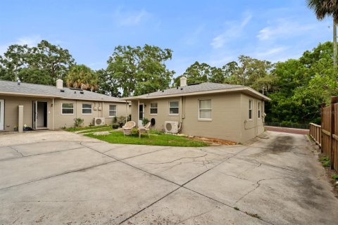 Propiedad comercial en venta en Orlando, Florida, 8 dormitorios, 293.29 m2 № 2156252 - foto 21