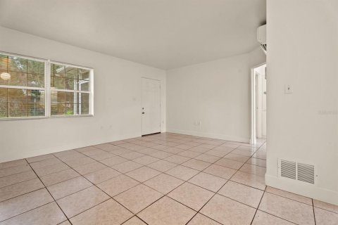 Propiedad comercial en venta en Orlando, Florida, 8 dormitorios, 293.29 m2 № 2156252 - foto 7