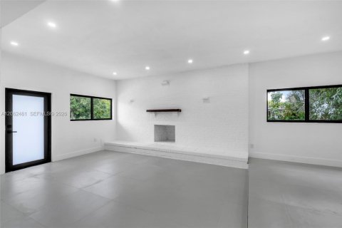 House in Miami Gardens, Florida 4 bedrooms, 172.8 sq.m. № 2254145 - photo 9