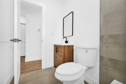 Villa ou maison à vendre à Miami Gardens, Floride: 4 chambres, 105.91 m2 № 1971693 - photo 30