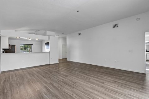 House in Beverly Hills, Florida 2 bedrooms, 129.13 sq.m. № 2395992 - photo 12