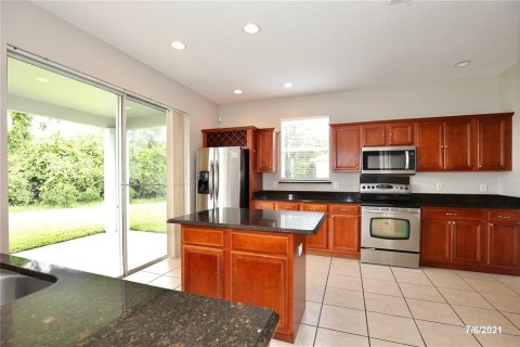 Casa en alquiler en Orlando, Florida, 4 dormitorios, 204.66 m2 № 1912974 - foto 9