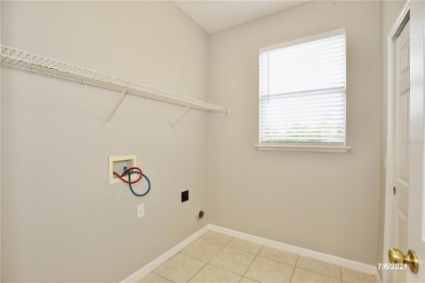 Villa ou maison à louer à Orlando, Floride: 4 chambres, 204.66 m2 № 1912974 - photo 26