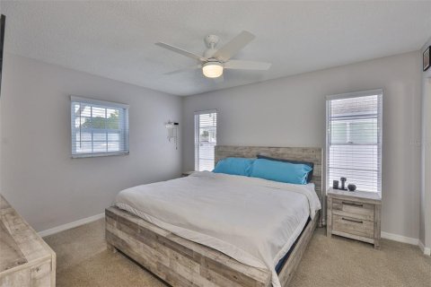 Villa ou maison à vendre à Saint Petersburg, Floride: 2 chambres, 88.54 m2 № 1778541 - photo 15