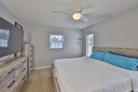 Villa ou maison à vendre à Saint Petersburg, Floride: 2 chambres, 88.54 m2 № 1778541 - photo 16