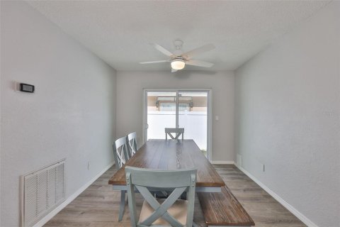 Villa ou maison à vendre à Saint Petersburg, Floride: 2 chambres, 88.54 m2 № 1778541 - photo 13