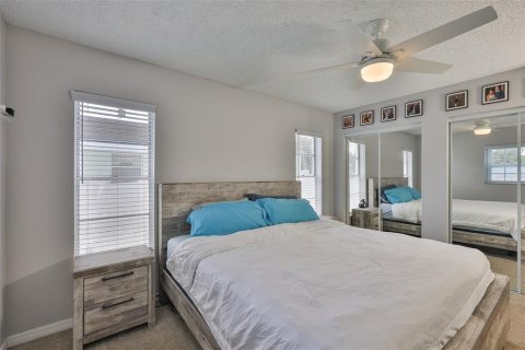 Villa ou maison à vendre à Saint Petersburg, Floride: 2 chambres, 88.54 m2 № 1778541 - photo 17