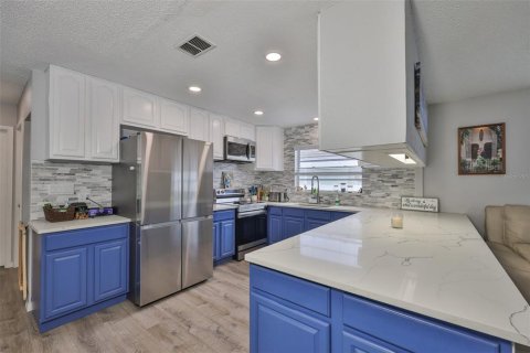 Villa ou maison à vendre à Saint Petersburg, Floride: 2 chambres, 88.54 m2 № 1778541 - photo 10