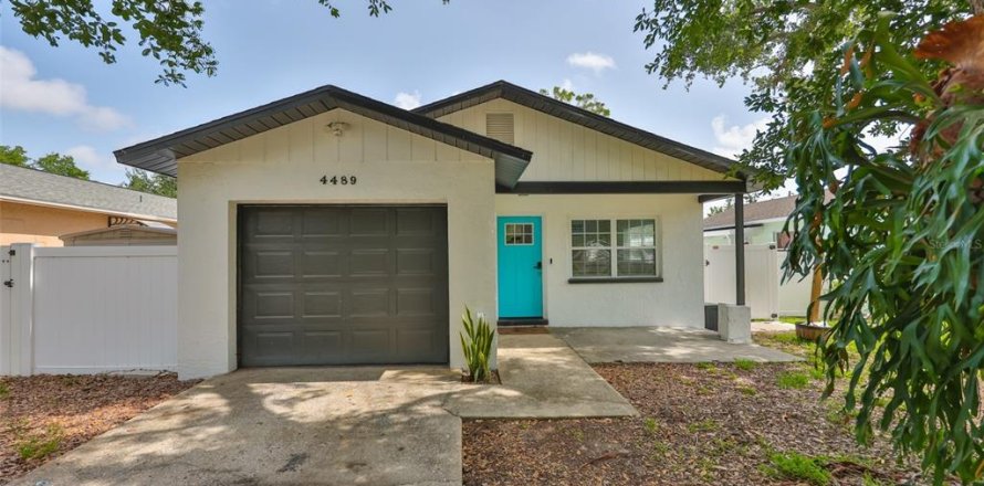 Villa ou maison à Saint Petersburg, Floride 2 chambres, 88.54 m2 № 1778541