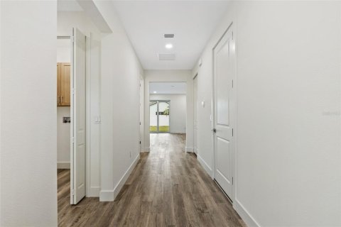 Casa en venta en Edgewater, Florida, 3 dormitorios, 151.8 m2 № 1909937 - foto 5
