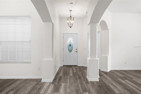 Casa en venta en Apopka, Florida, 5 dormitorios, 212.93 m2 № 1842015 - foto 5
