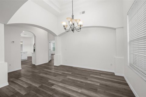 Casa en venta en Apopka, Florida, 5 dormitorios, 212.93 m2 № 1842015 - foto 7