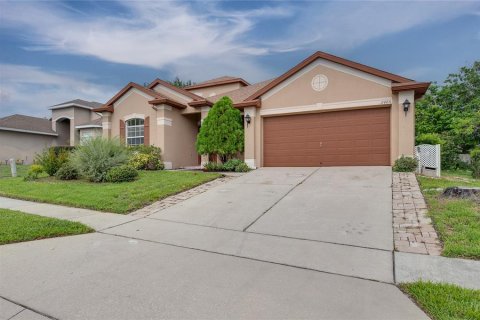 Casa en venta en Apopka, Florida, 5 dormitorios, 212.93 m2 № 1842015 - foto 2