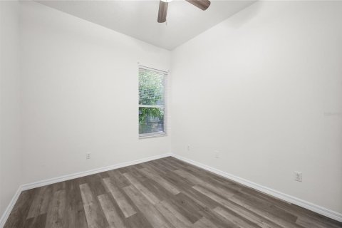 Casa en venta en Apopka, Florida, 5 dormitorios, 212.93 m2 № 1842015 - foto 15