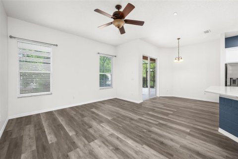 Casa en venta en Apopka, Florida, 5 dormitorios, 212.93 m2 № 1842015 - foto 19