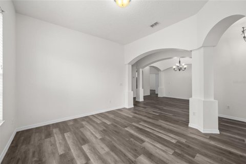Casa en venta en Apopka, Florida, 5 dormitorios, 212.93 m2 № 1842015 - foto 6