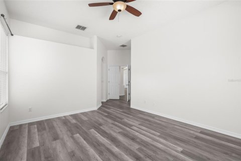 Casa en venta en Apopka, Florida, 5 dormitorios, 212.93 m2 № 1842015 - foto 28