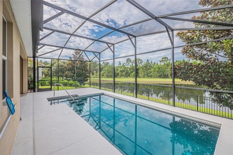 Villa ou maison à vendre à Orlando, Floride: 4 chambres, 220.18 m2 № 2208419 - photo 2