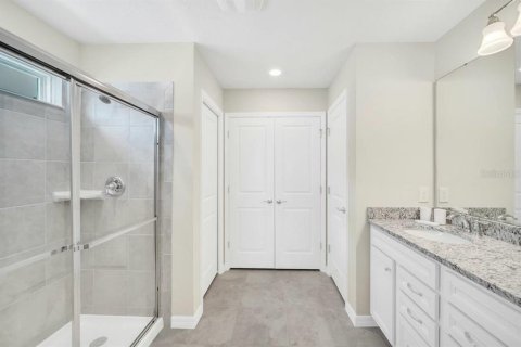 House in Davenport, Florida 5 bedrooms, 243.59 sq.m. № 1822671 - photo 14