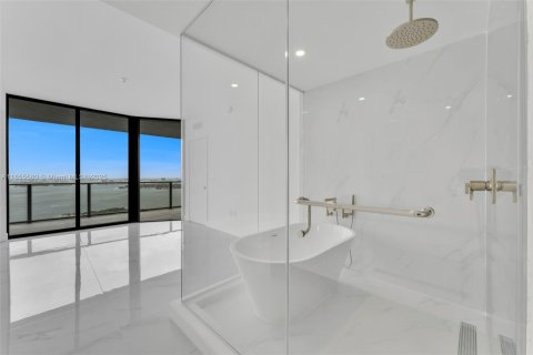 Купить кондоминиум в Майами, Флорида 3 спальни, 143.53м2, № 2035430 - фото 15