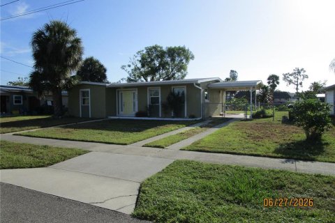 House in North Port, Florida 2 bedrooms, 98.38 sq.m. № 2208412