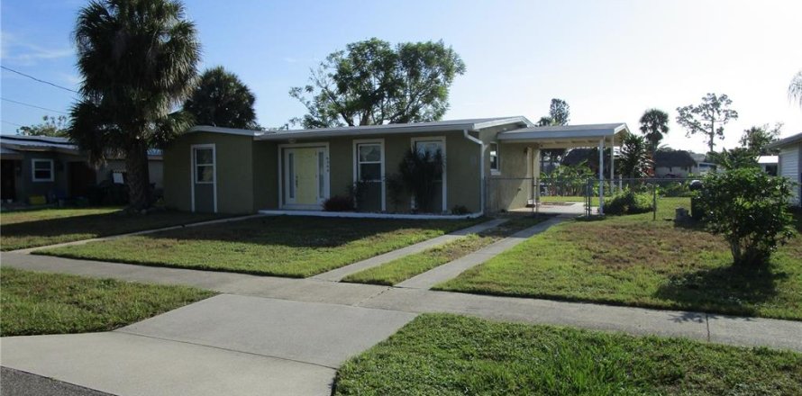 House in North Port, Florida 2 bedrooms, 98.38 sq.m. № 2208412