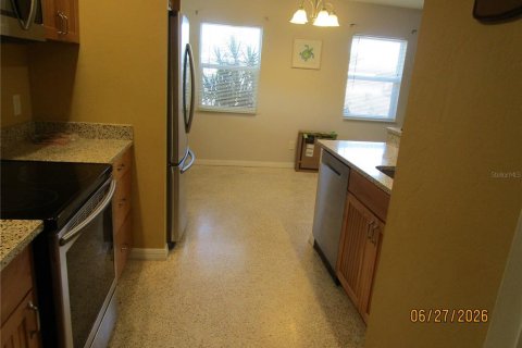 House in North Port, Florida 2 bedrooms, 98.38 sq.m. № 2208412 - photo 5