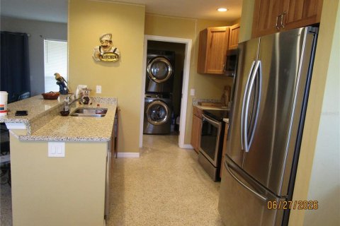 House in North Port, Florida 2 bedrooms, 98.38 sq.m. № 2208412 - photo 6