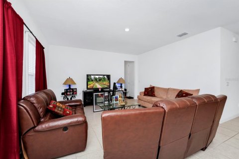 Villa ou maison à vendre à Davenport, Floride: 4 chambres, 224.82 m2 № 1561463 - photo 5