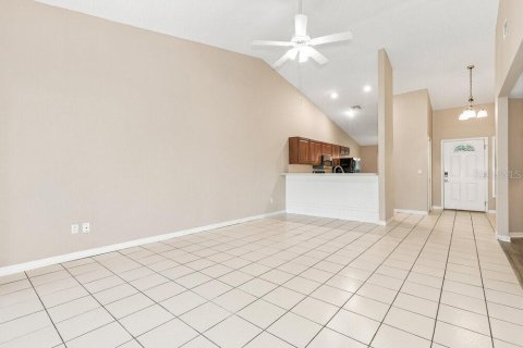 Villa ou maison à louer à Valrico, Floride: 3 chambres, 125.23 m2 № 2423636 - photo 3