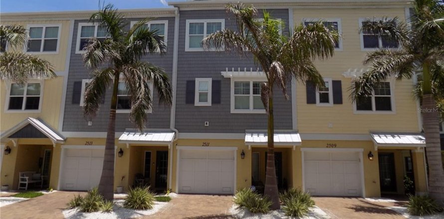 Touwnhouse à Indian Rocks Beach, Floride 4 chambres, 183.95 m2 № 2099624