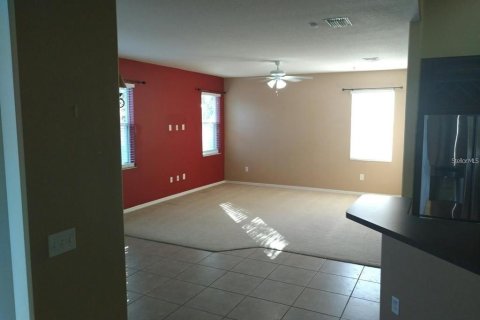 Villa ou maison à louer à Land O' Lakes, Floride: 4 chambres, 247.58 m2 № 2149485 - photo 7